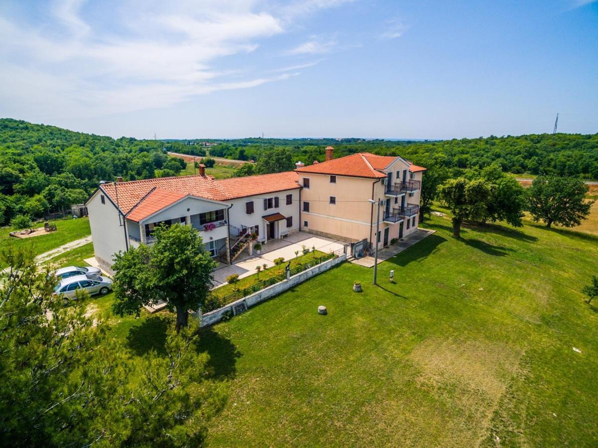 Lovely House Lindi In Poreč Extérieur photo